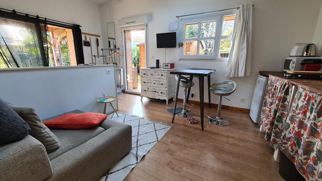 Charmant logement avec parking Appartement Orvault Buitenkant foto
